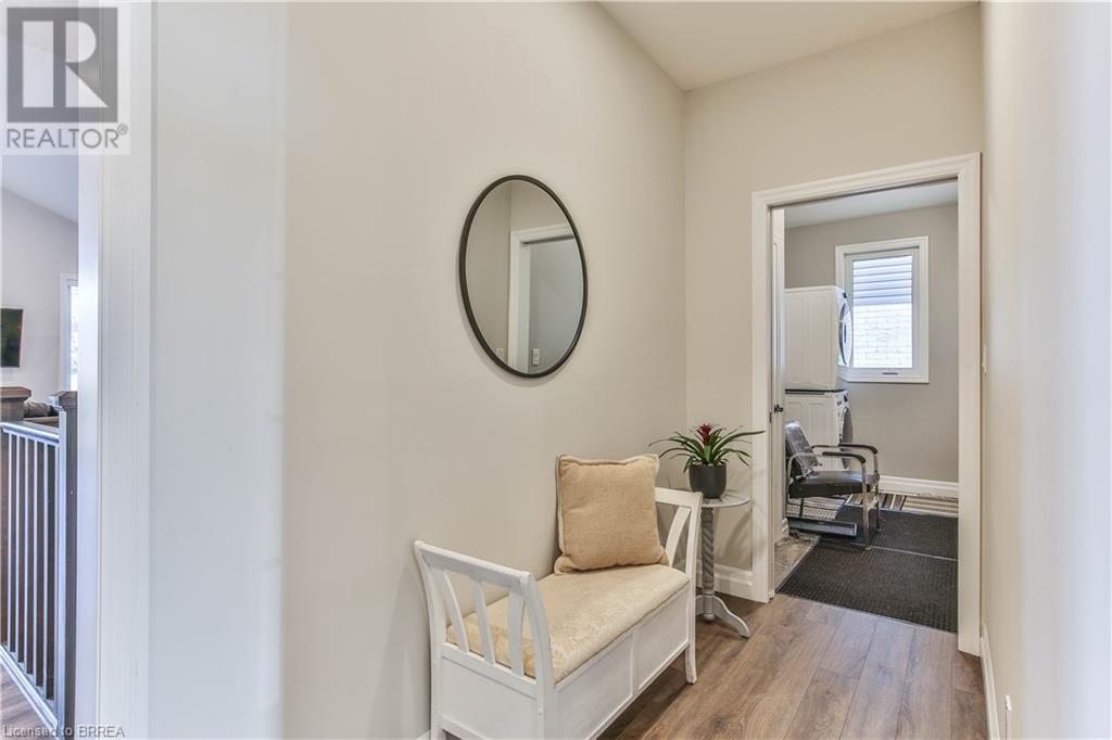 25 CURREN Crescent