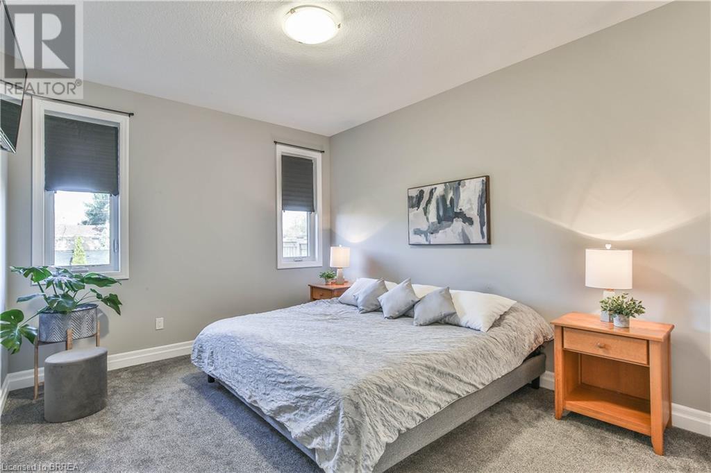 25 CURREN Crescent