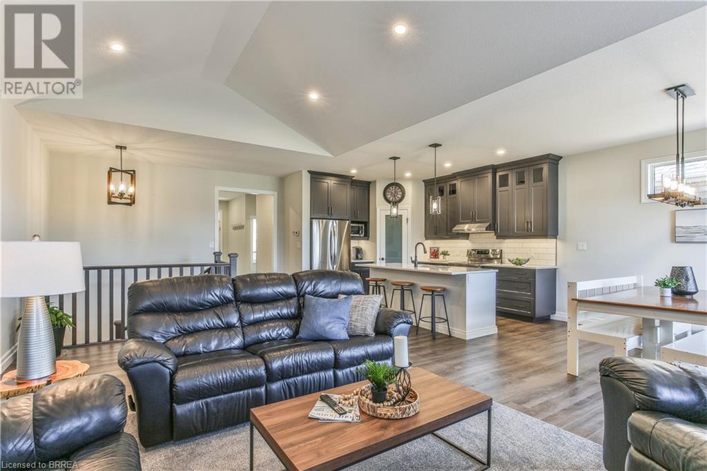 25 CURREN Crescent