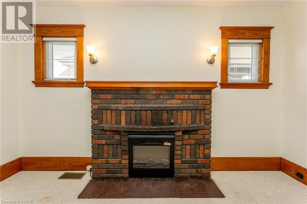 64 BEATTIE Avenue