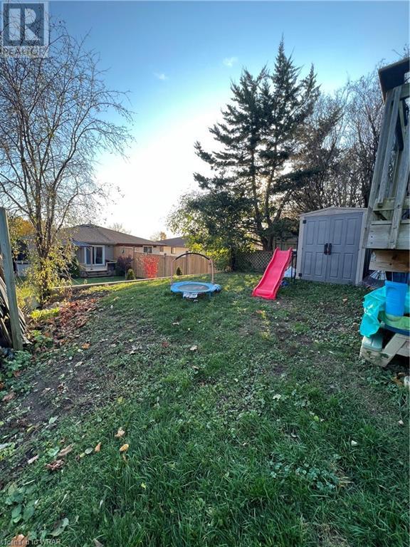 119 NICKOLAS Crescent