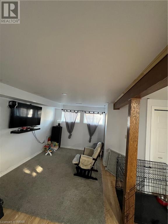 119 NICKOLAS Crescent