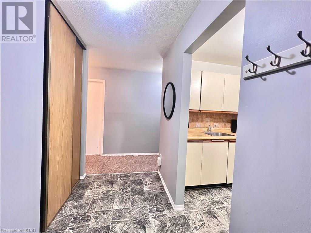 727 DEVERON Crescent Unit# 107