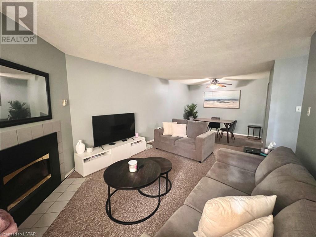 727 DEVERON Crescent Unit# 107