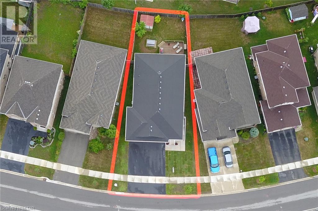 1152 OAKCROSSING Road Unit# MAIN