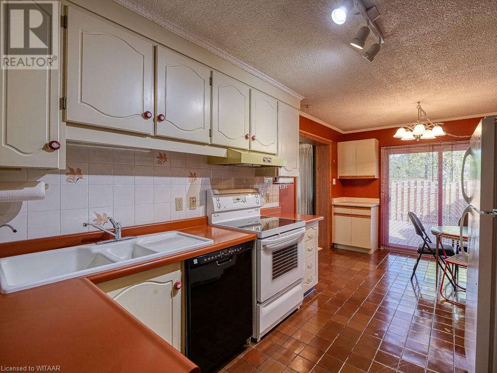 30 GREEN VALLEY Drive Unit# 64