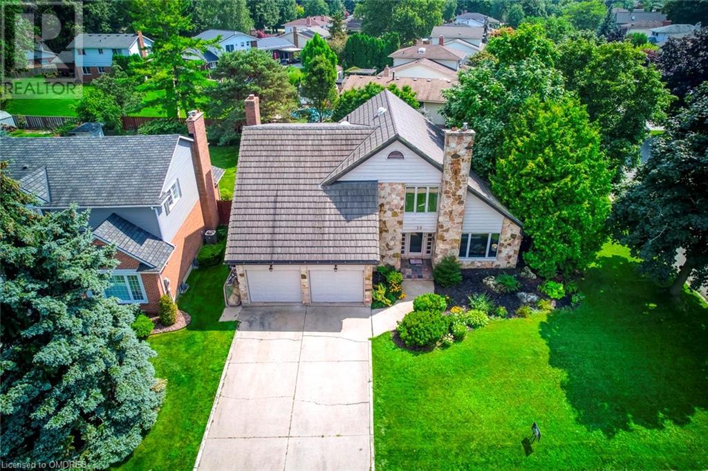 39 BUTLER Crescent