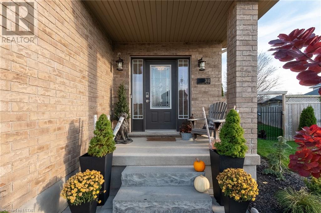 38 WINDERS Trail