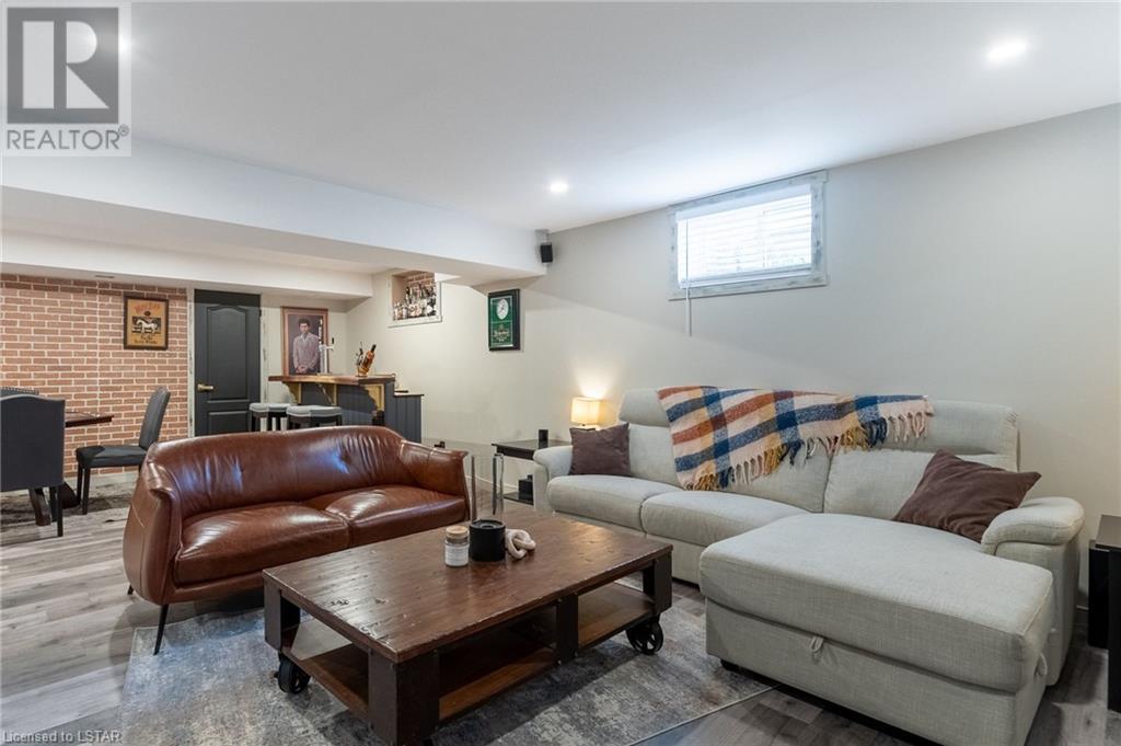 38 WINDERS Trail
