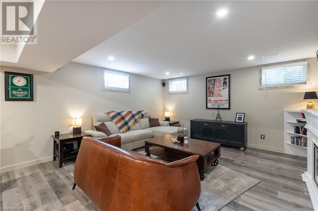 38 WINDERS Trail