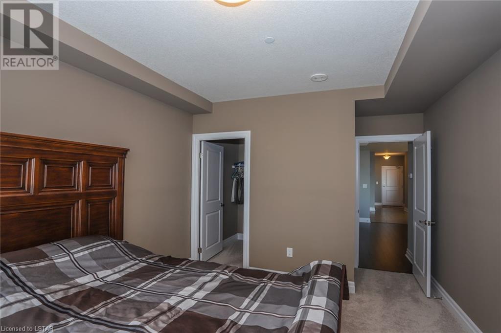 240 VILLAGE WALK Boulevard Unit# 714