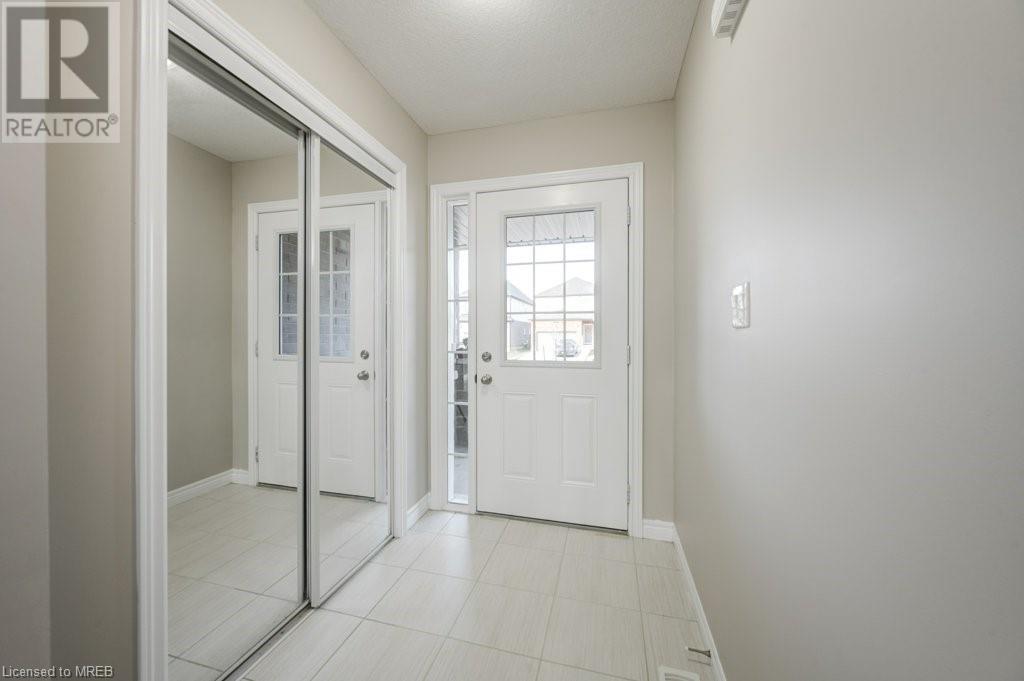 47 ARLINGTON Parkway