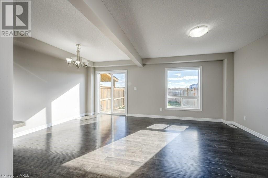 47 ARLINGTON Parkway