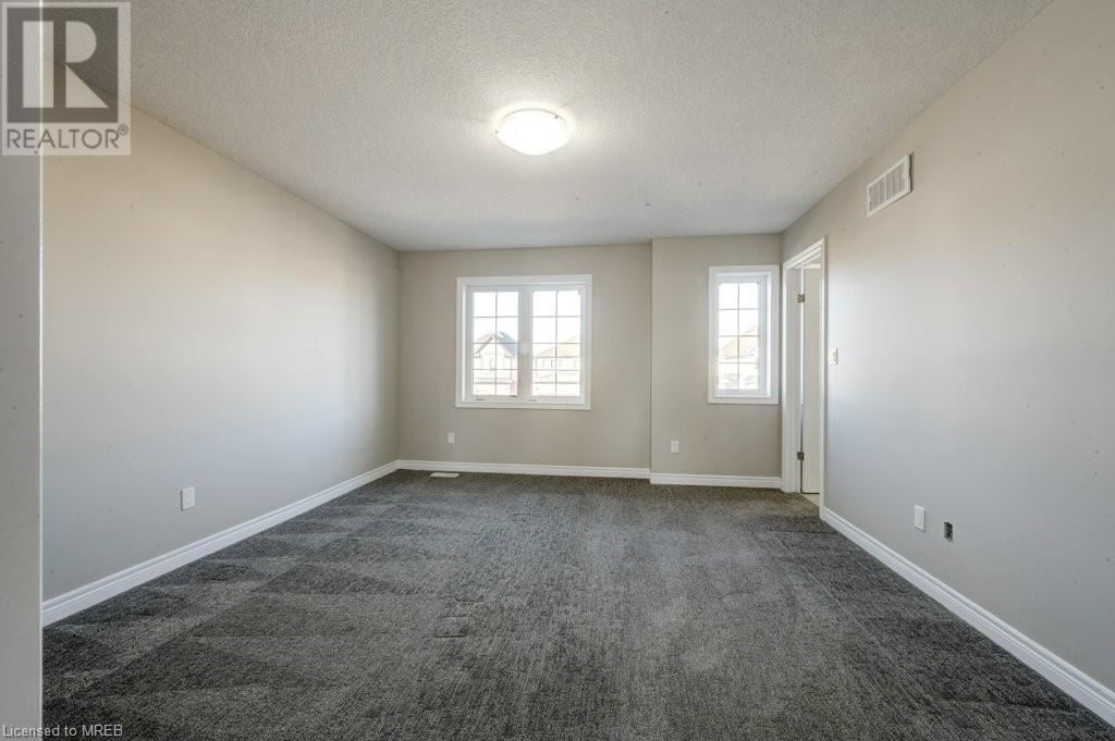 47 ARLINGTON Parkway