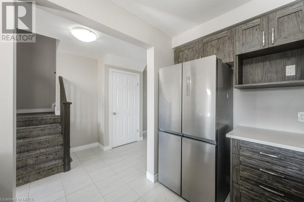 47 ARLINGTON Parkway