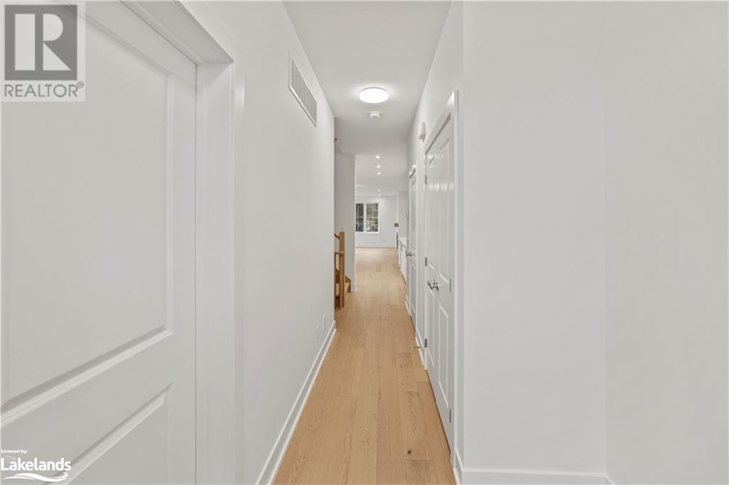11 LOCKE Avenue