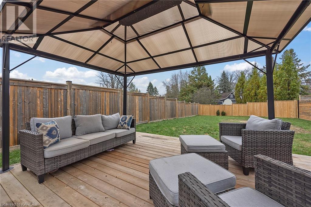 205 CLIPPER Court