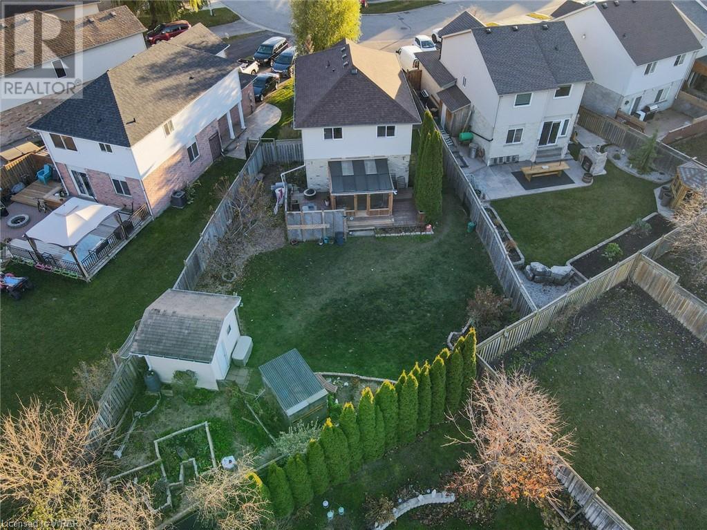 90 CHATEAU Crescent