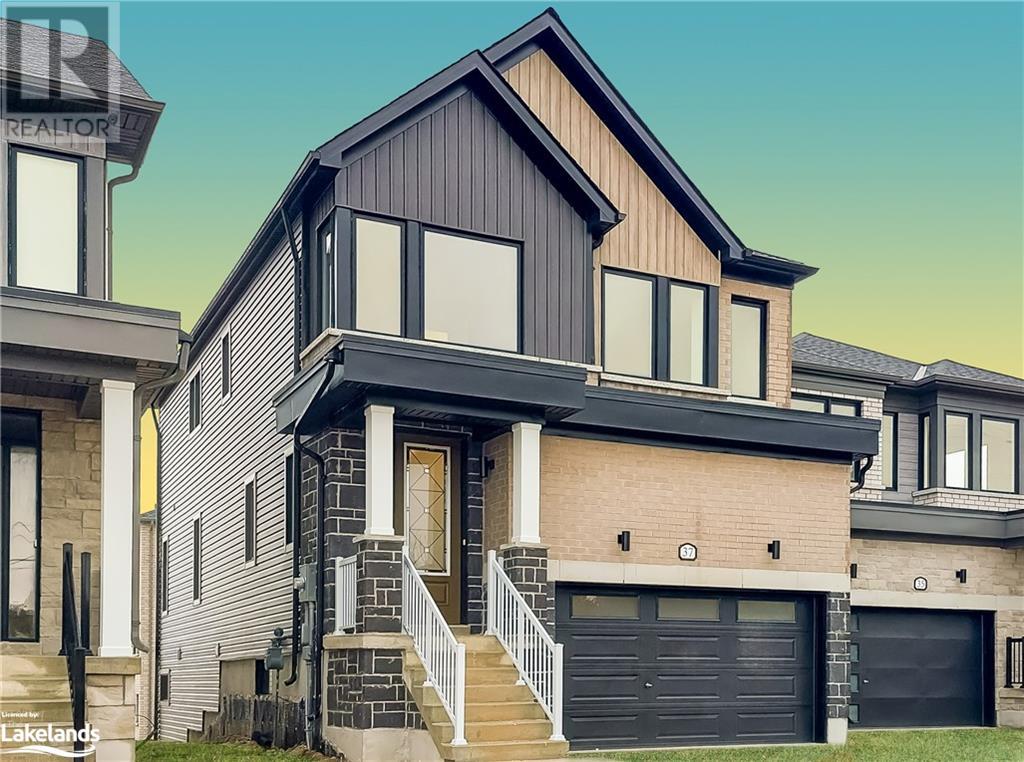37 FEDERICA Crescent