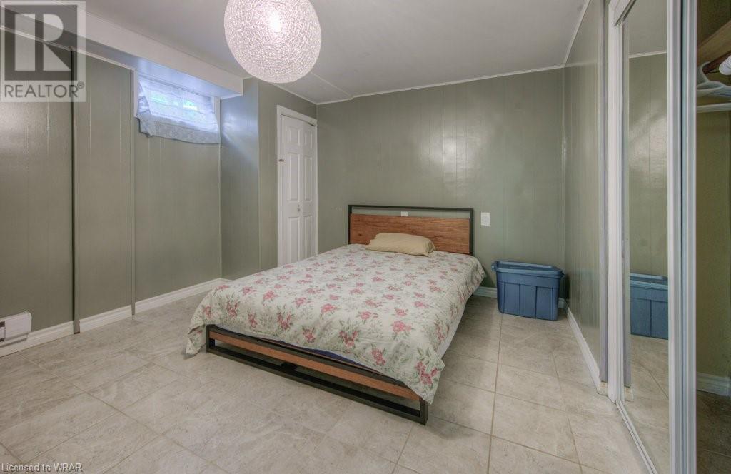 230 HIGHLAND Road W