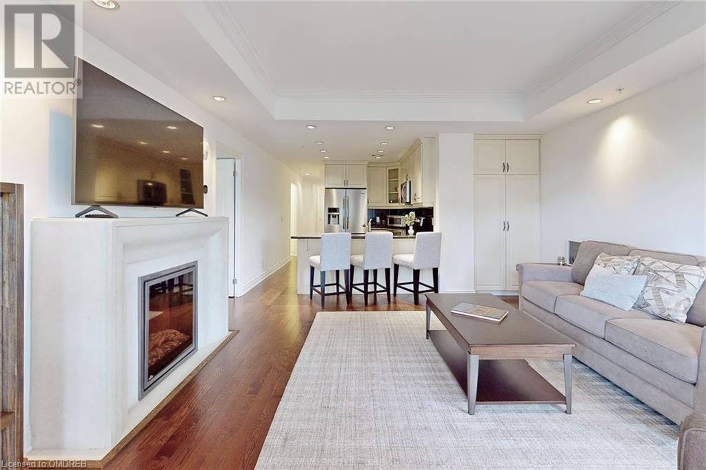 205 LAKESHORE Road W Unit# 304