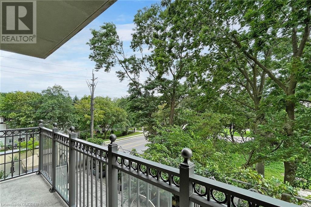205 LAKESHORE Road W Unit# 304