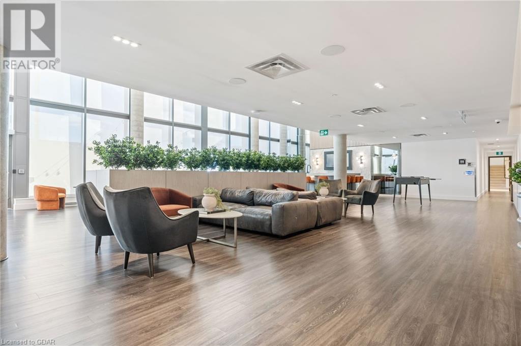 15 WELLINGTON Street S Unit# 2911