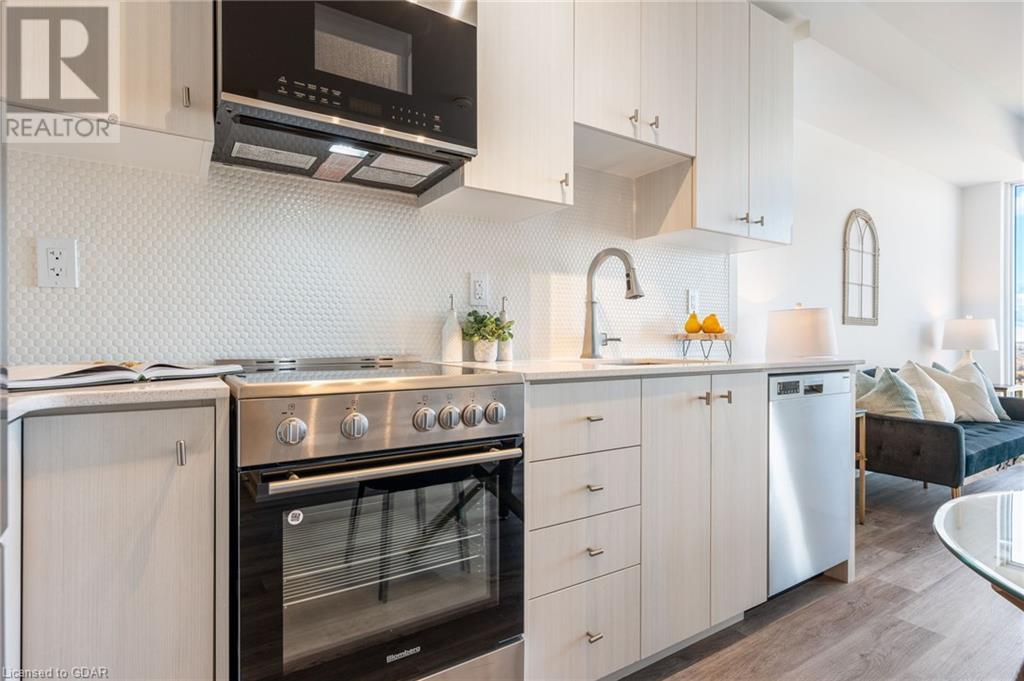 15 WELLINGTON Street S Unit# 2911