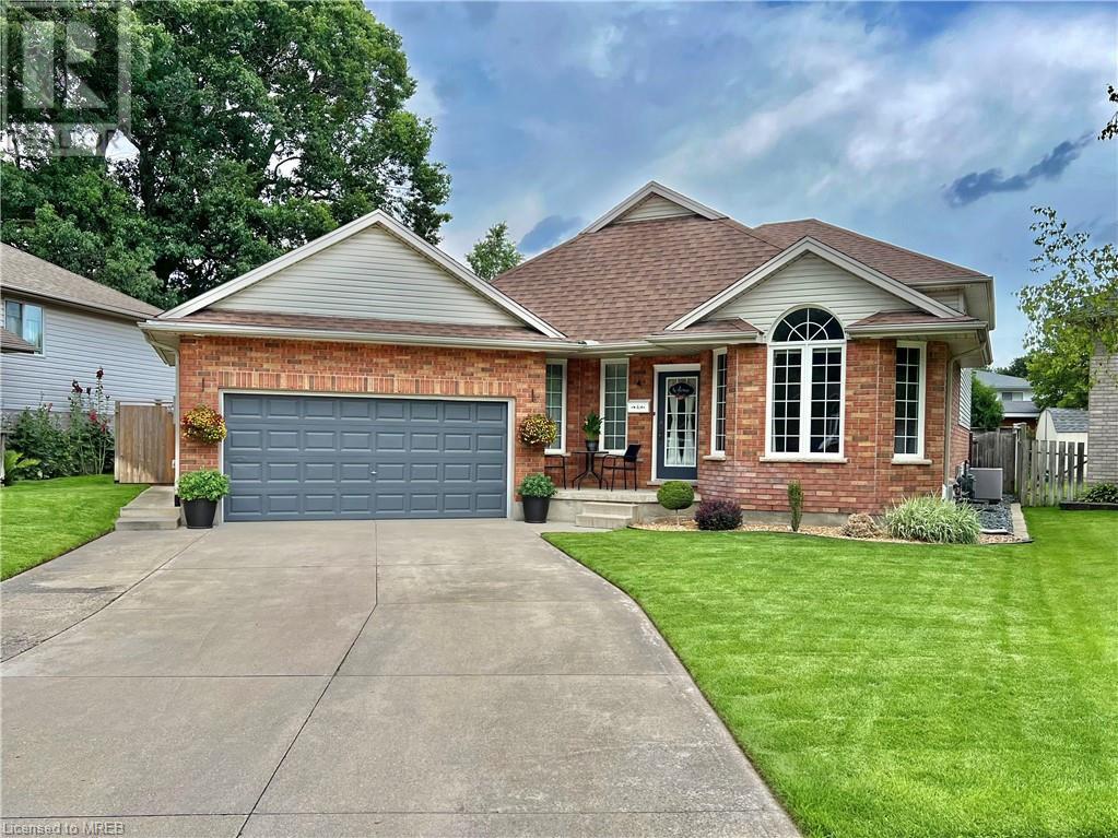 4 WARBLER WOODS Place