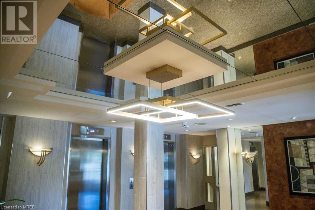 2091 HURONTARIO Street Unit# 1005