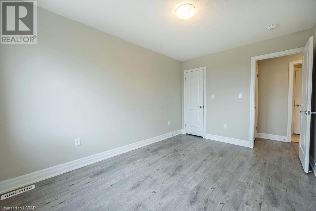 811 SARNIA Road Unit# 6