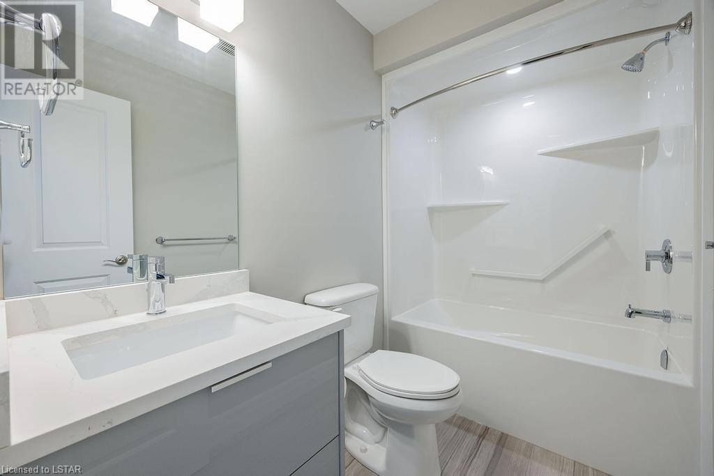 811 SARNIA Road Unit# 6