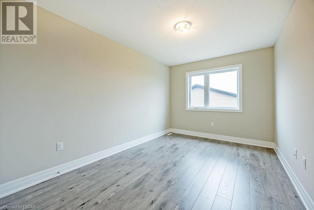 811 SARNIA Road Unit# 6