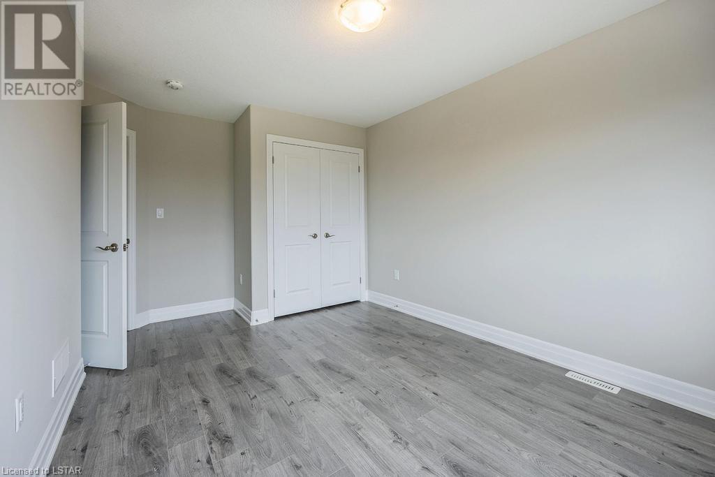 811 SARNIA Road Unit# 6