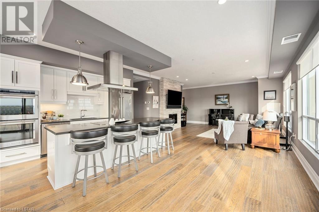 240 VILLAGEWALK Boulevard Unit# 1302