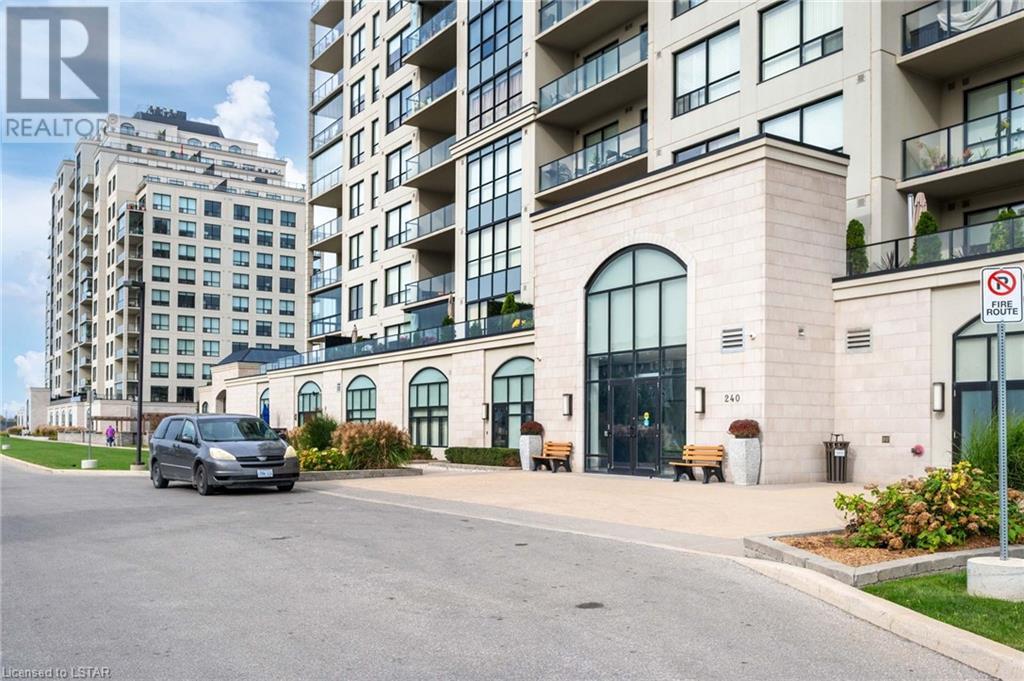 240 VILLAGEWALK Boulevard Unit# 1302