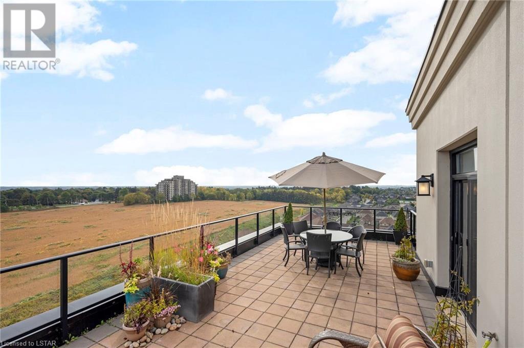 240 VILLAGEWALK Boulevard Unit# 1302
