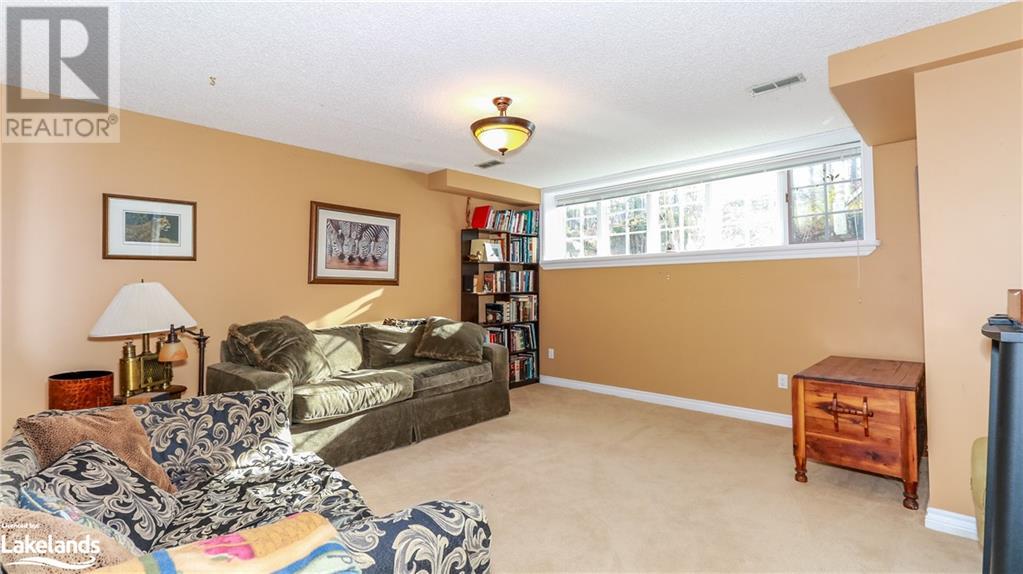 160 GILWOOD PARK Drive