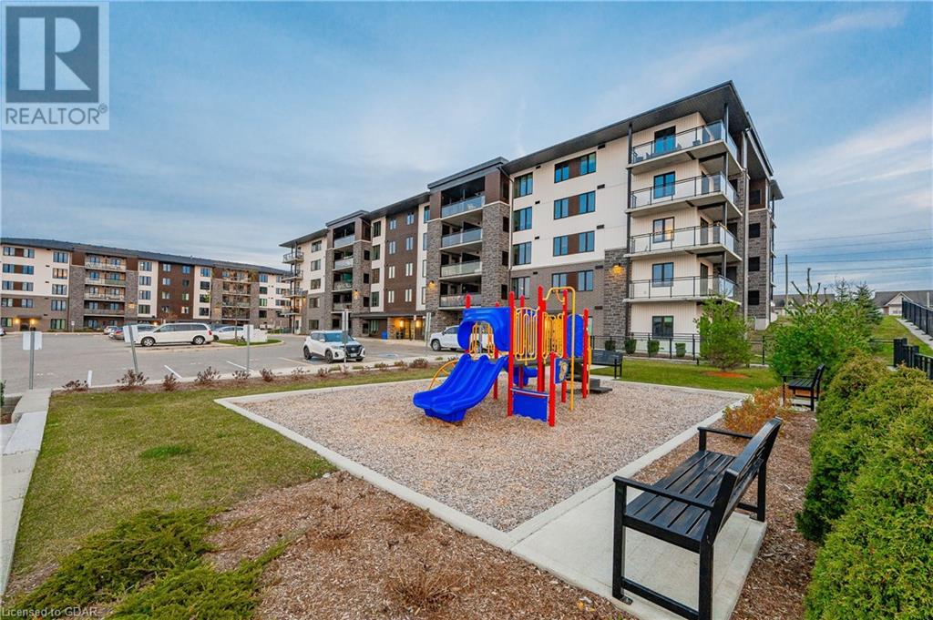 108 SUMMIT RIDGE Drive Unit# 106