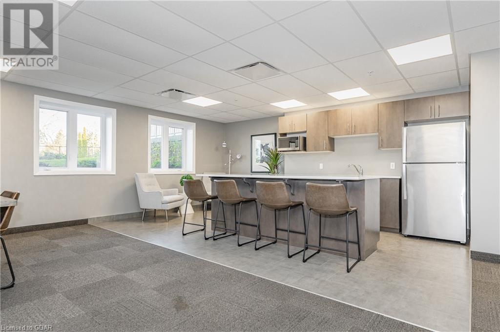 108 SUMMIT RIDGE Drive Unit# 106