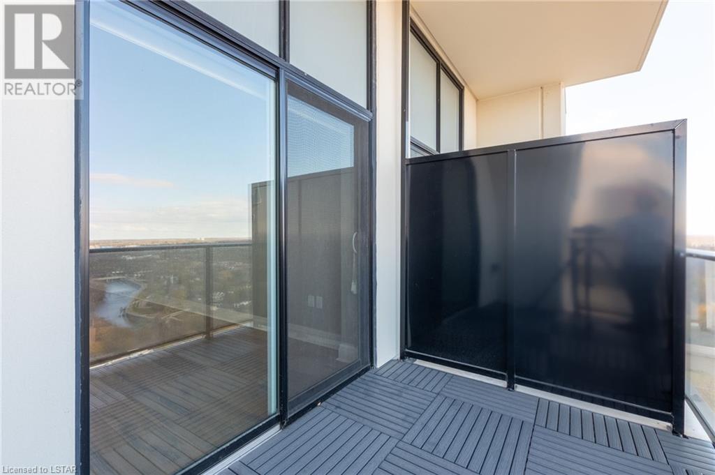 505 TALBOT Street Unit# 2702