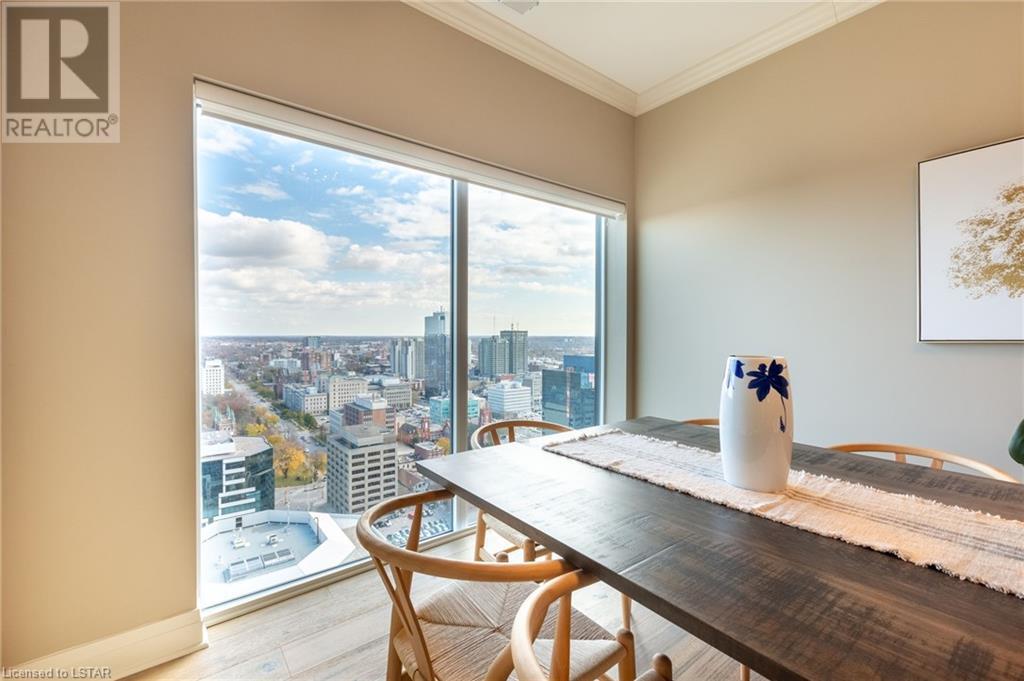 505 TALBOT Street Unit# 2702