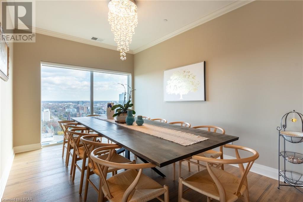 505 TALBOT Street Unit# 2702
