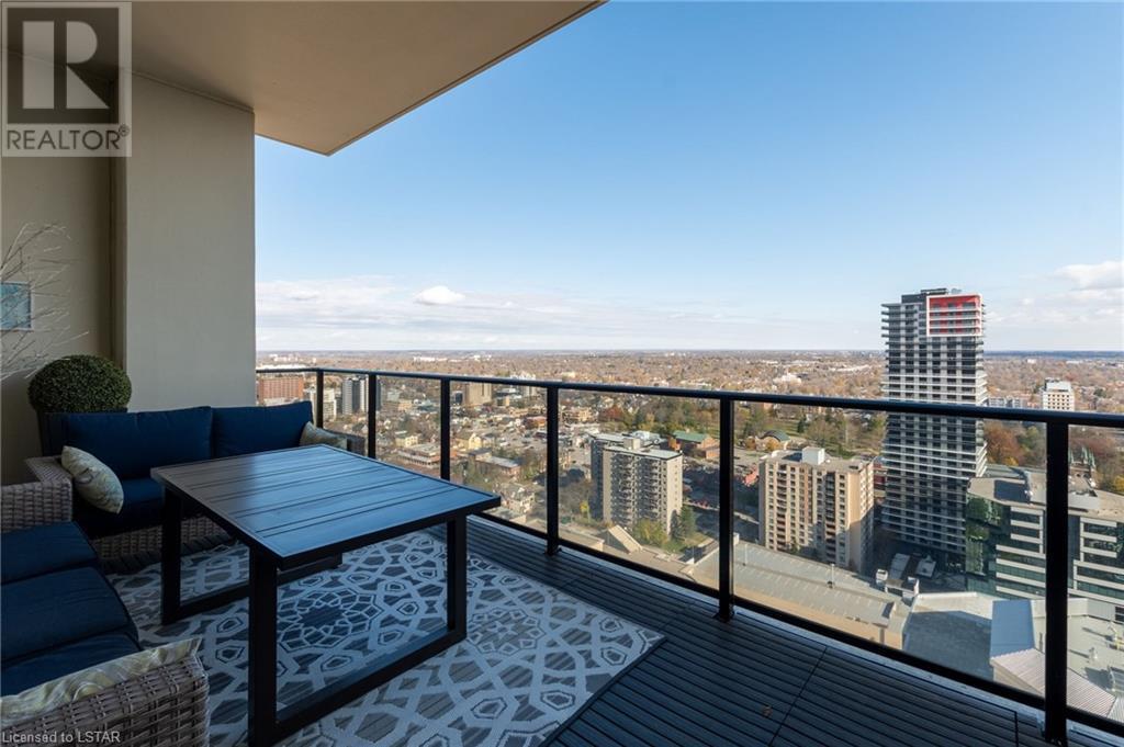 505 TALBOT Street Unit# 2702