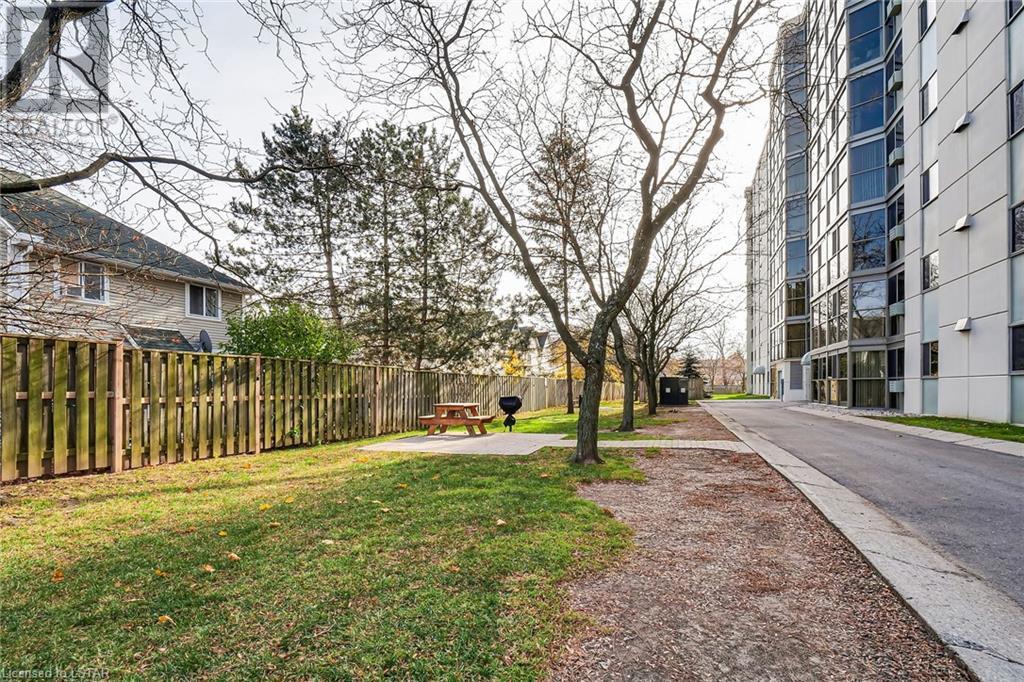 127 BELMONT Drive Unit# 909