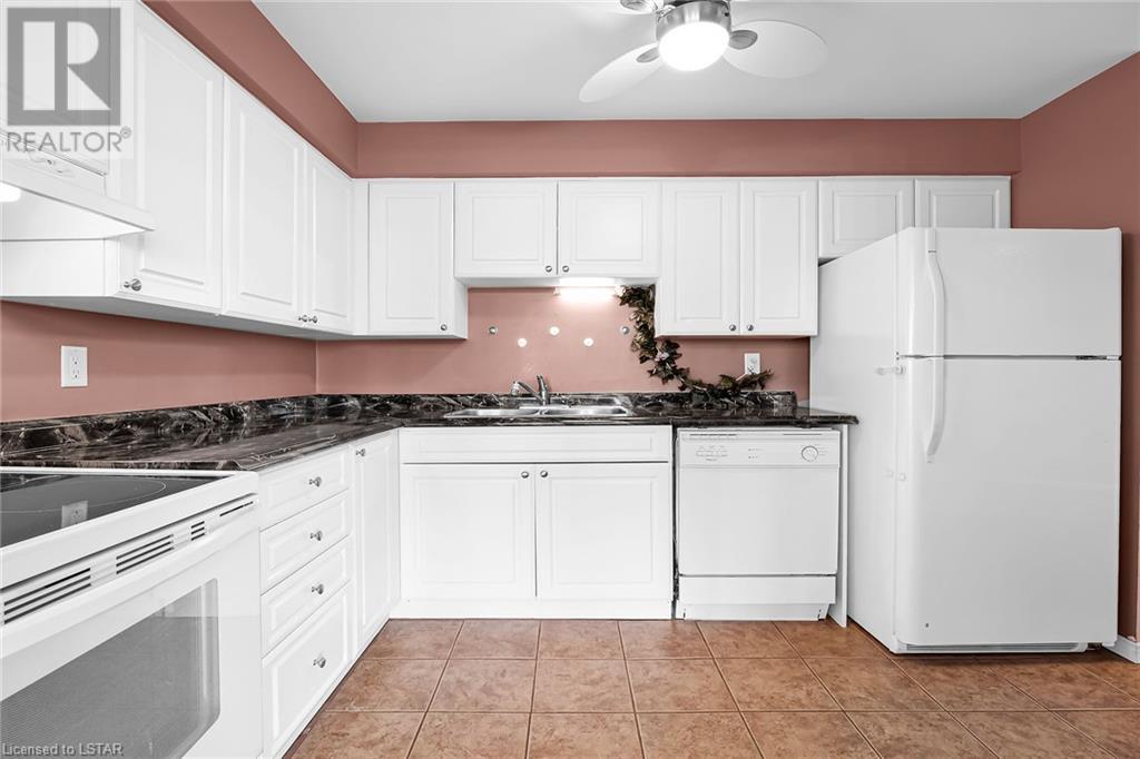 127 BELMONT Drive Unit# 909