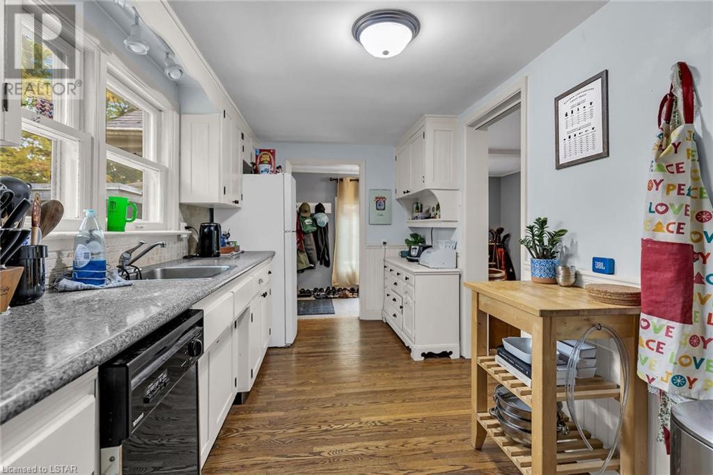 377 HYDE PARK Road