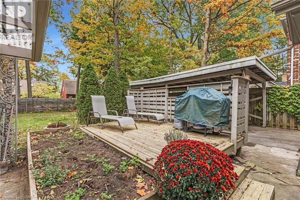 377 HYDE PARK Road