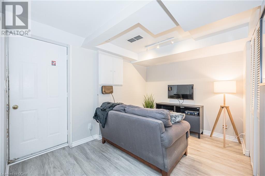 941 GORDON Street Unit# 33
