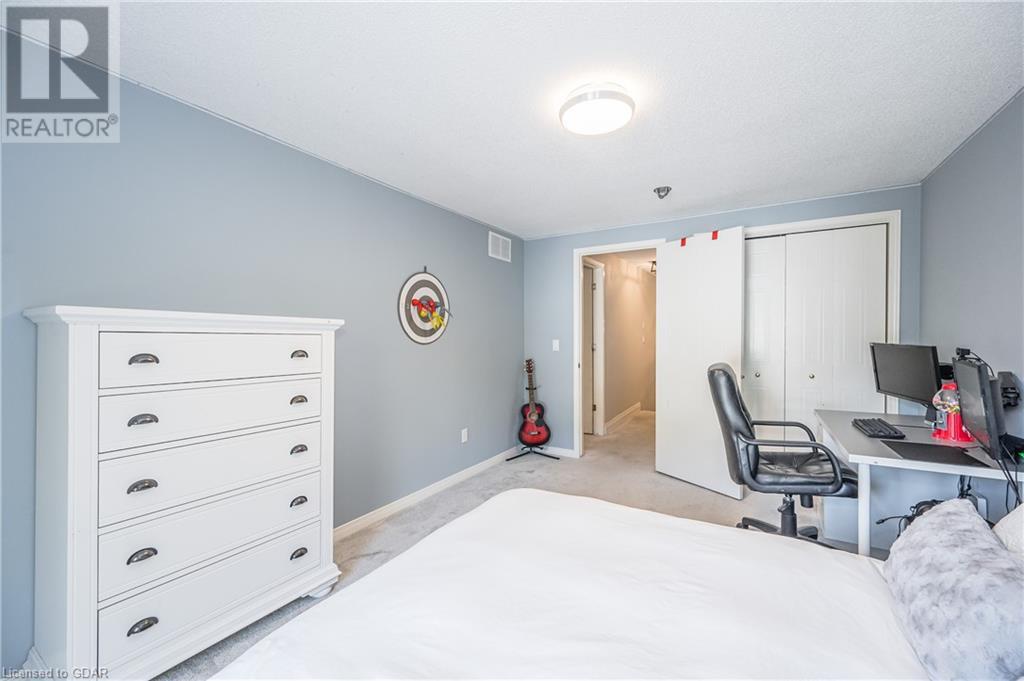 941 GORDON Street Unit# 33